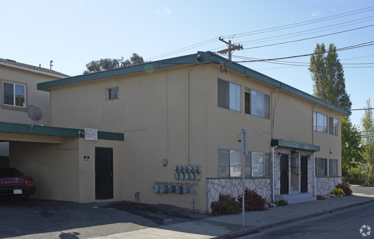 Foto del edificio - 2601 Market Ave
