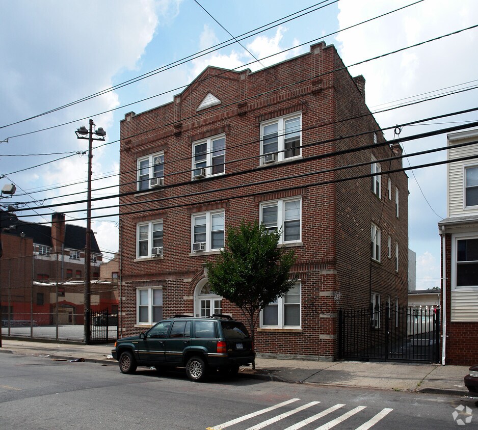 Foto principal - 630-632 N 6th St
