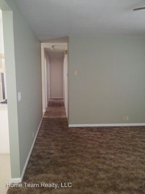 Building Photo - 700 S Townley Dr