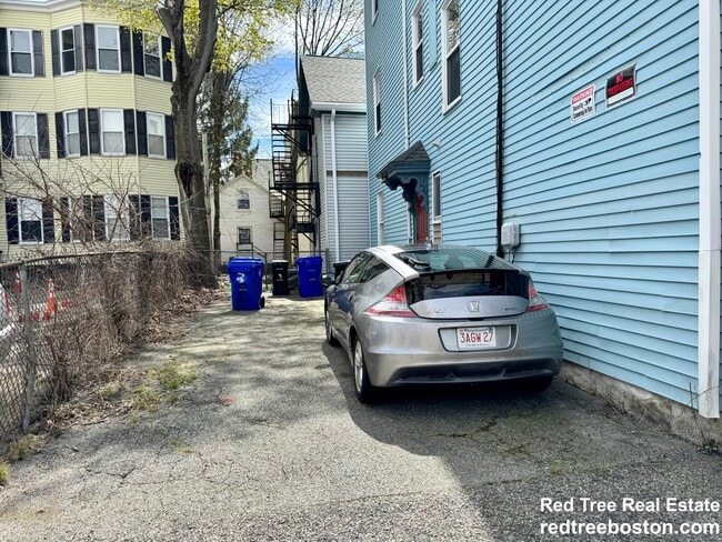 Building Photo - 252 Cypress St