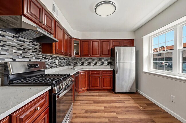 Foto del edificio - 8401 Hana Rd