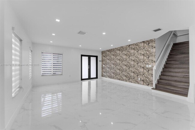Building Photo - 12403 SW 140th St