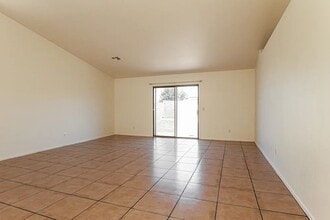 Building Photo - 8415 W Monterey Way