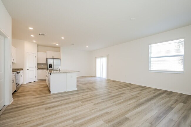Building Photo - 43009 Wild Indigo Rd