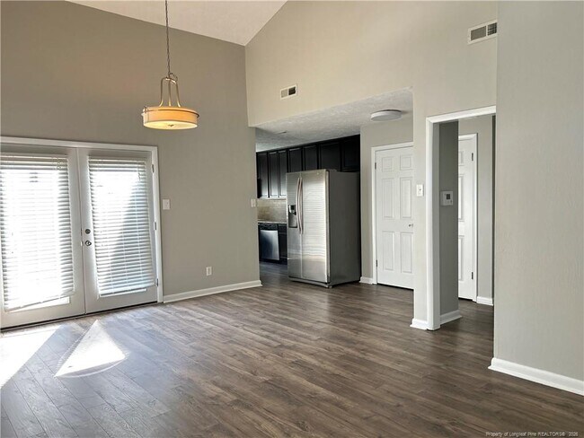Foto del edificio - 5914 Rustlewood Dr