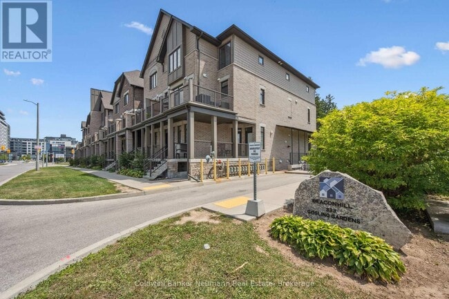 Building Photo - 333-333 Gosling Gardens