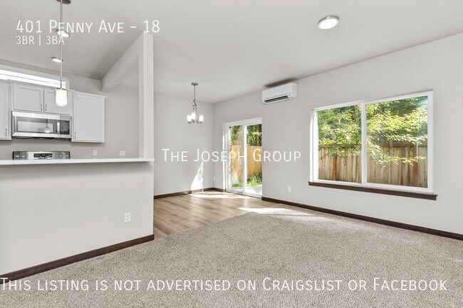 Building Photo - Beautiful 3 bed/2.5 bath in Granite Falls