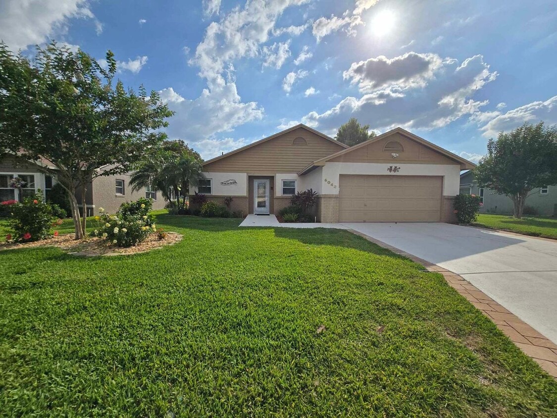 Primary Photo - Beautiful, Furnished 2/2 Home For Rent in ...