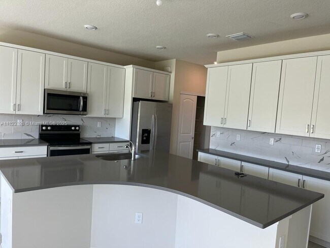 Foto del edificio - 2112 Appleton Cir S