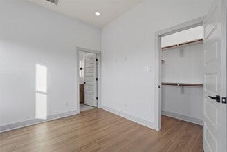 Building Photo - 9819 Turnbow St