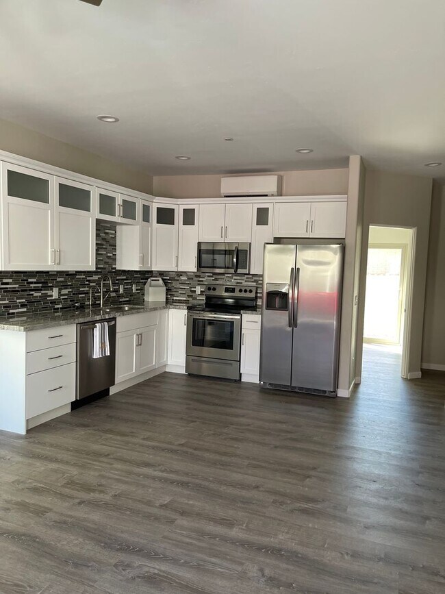 Foto del edificio - Unfurnished Tiny Home