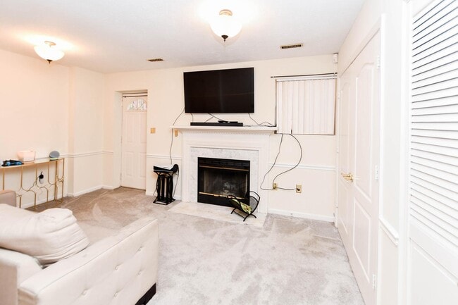 Building Photo - 1401 Deep Gorge Ct