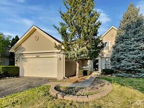 Building Photo - 20947 Barrington Ln