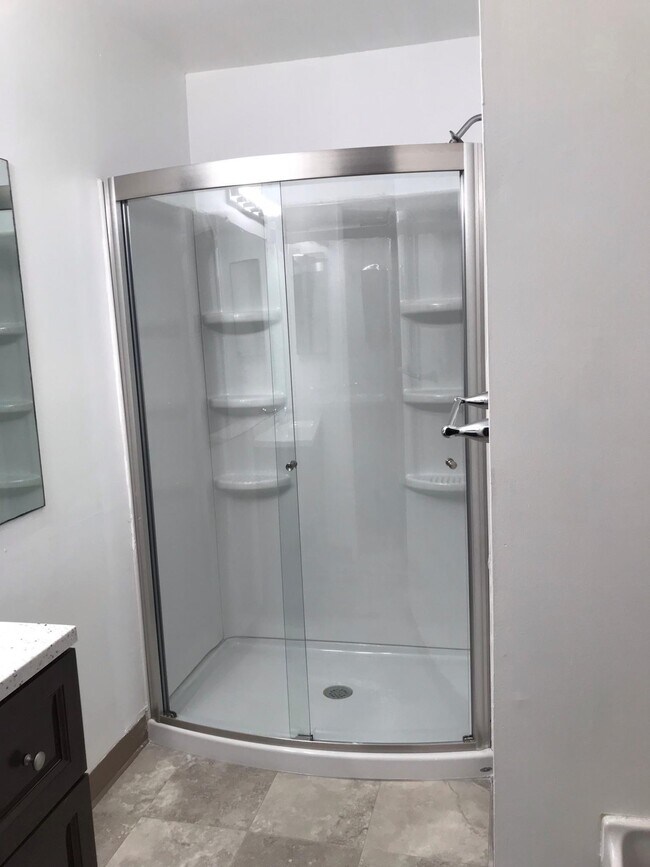 Photo - 3208 Golf View Dr Apartment