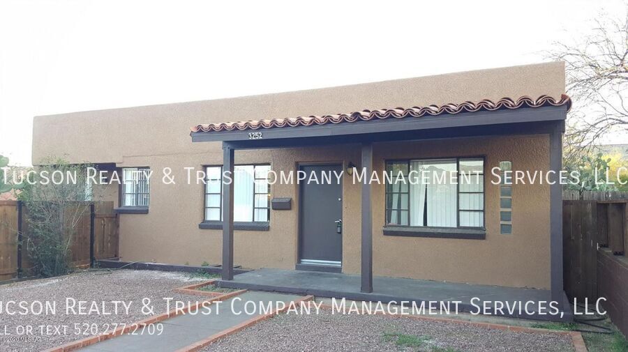 Foto principal - 3252 E Bellevue St