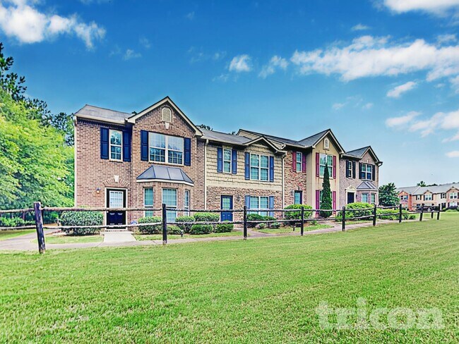 Building Photo - 418 Whippet St