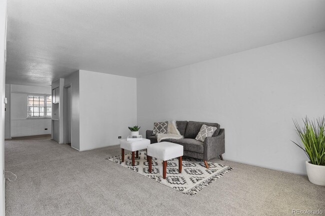 Foto del edificio - 2301 E Fremont Ave