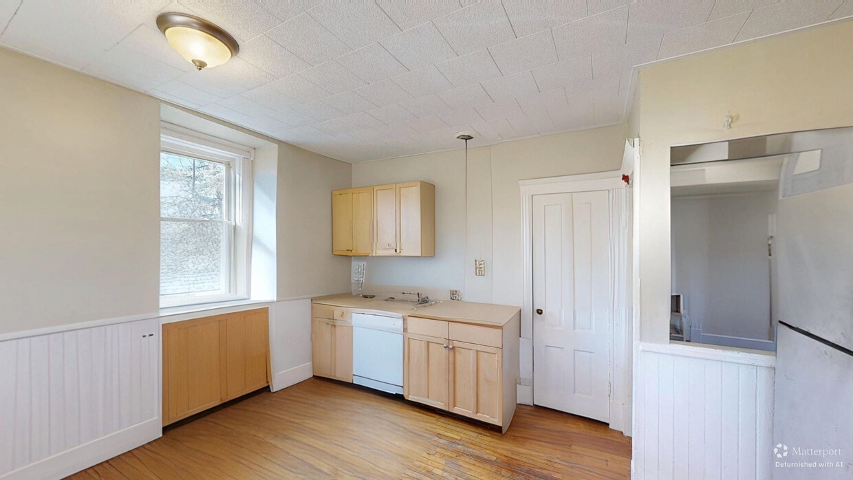 Photo - 1-5 Pine Pl Apartments