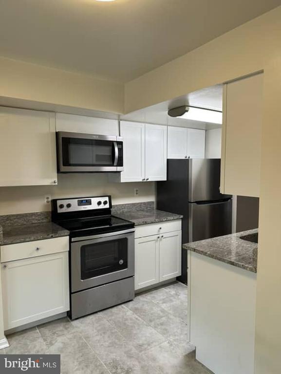 Building Photo - 4939 McFarland Dr