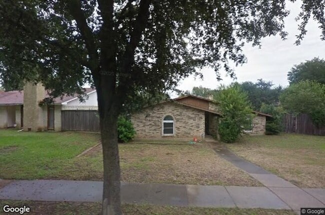 Photo - 3338 Country Club Dr House