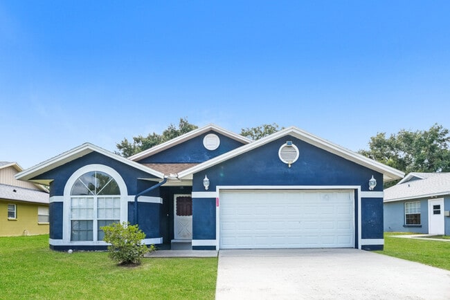 Building Photo - 6235 Vintner Ln