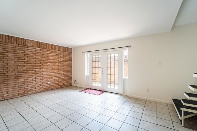 Building Photo - 1529 Bonnie Brae St