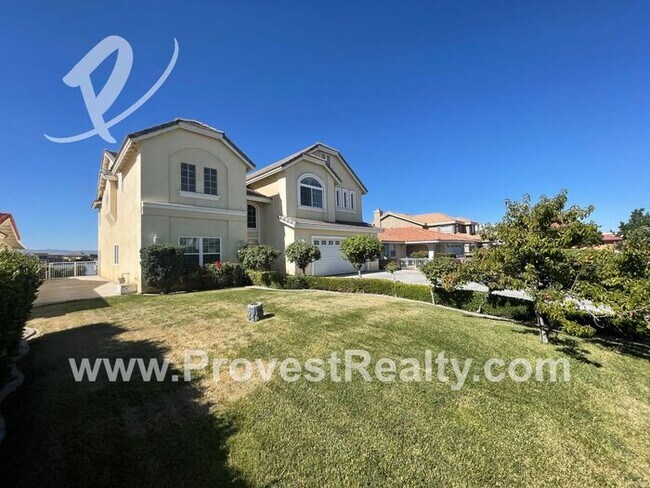 Foto del edificio - 4 Bedroom 2.5 Bathroom Spring Valley Lake ...