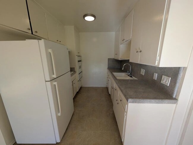 Foto del edificio - 1338 N Gardner St