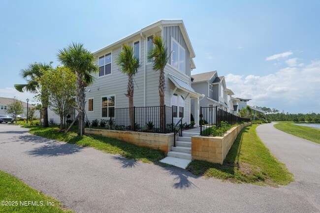 Building Photo - 50 Sewall Ln
