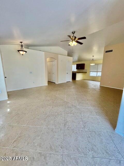 Foto del edificio - 2312 E Wescott Dr
