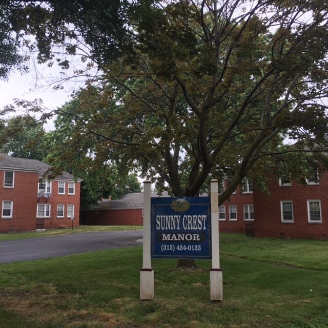 Foto del edificio - Sunny Crest Manor Apartments