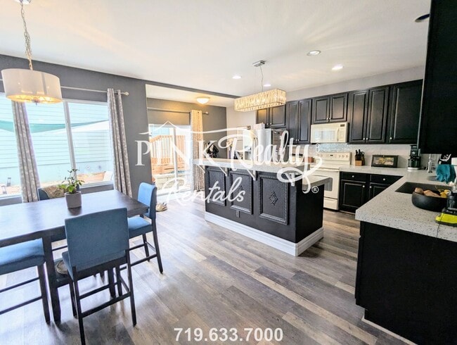 Building Photo - 2465 Gilpin Ave