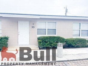 Building Photo - 214 S W St