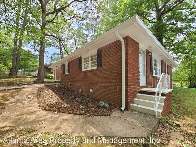 Building Photo - 3 br, 2 bath House - 3225 Forrest Hills Dr
