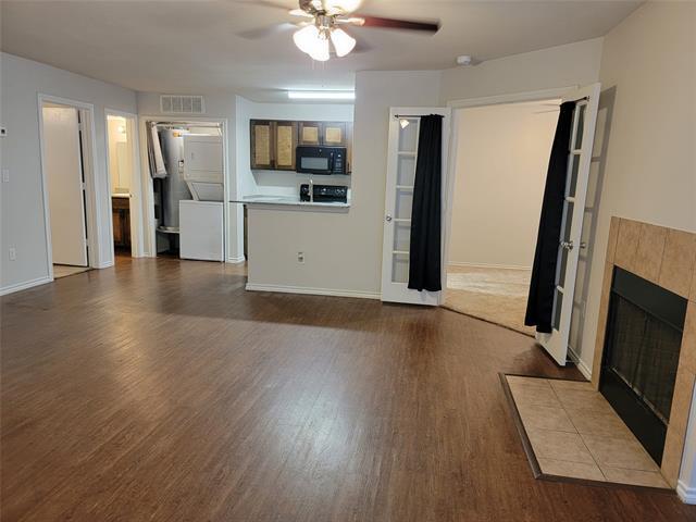 Foto del edificio - 9837 Walnut St