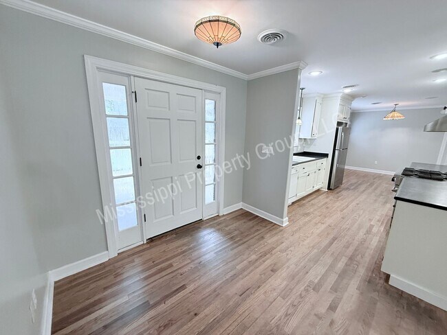 Building Photo - 3BR/3BA For Rent