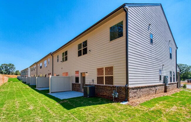 Building Photo - 2558 Irwell Way