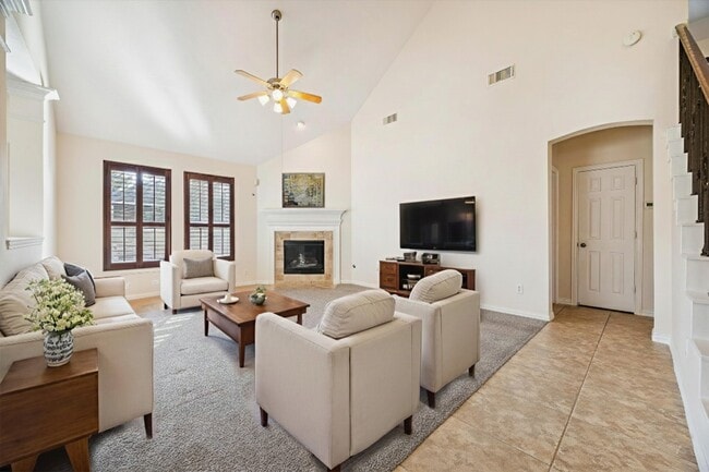 Foto del edificio - 24515 Rozzano Ct