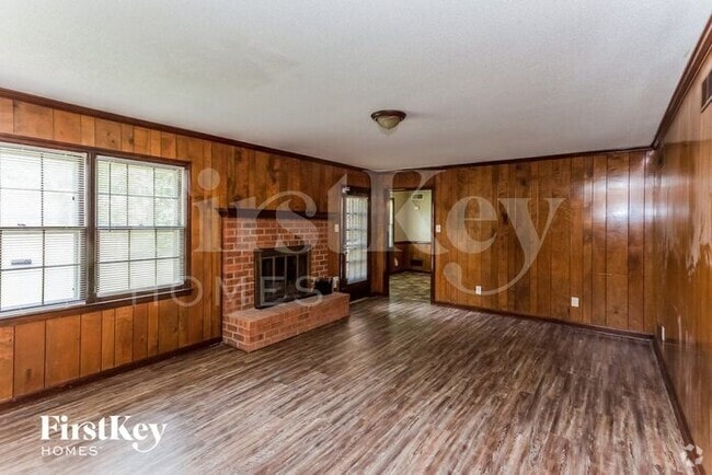 Building Photo - 5890 Macinness Dr