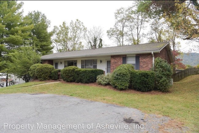 Building Photo - 83 Lakeshore Dr