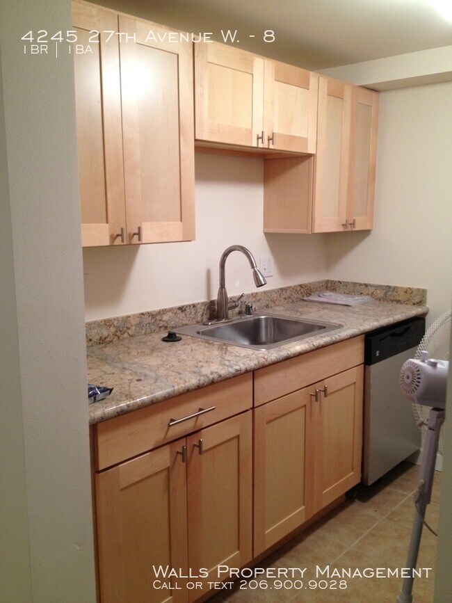 Building Photo - Open 1bd/1ba in Quiet Area! Updated!