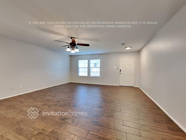 Building Photo - 802 Windflower Dr