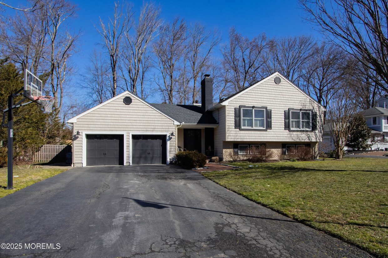 Foto principal - 60 Brookside Ln