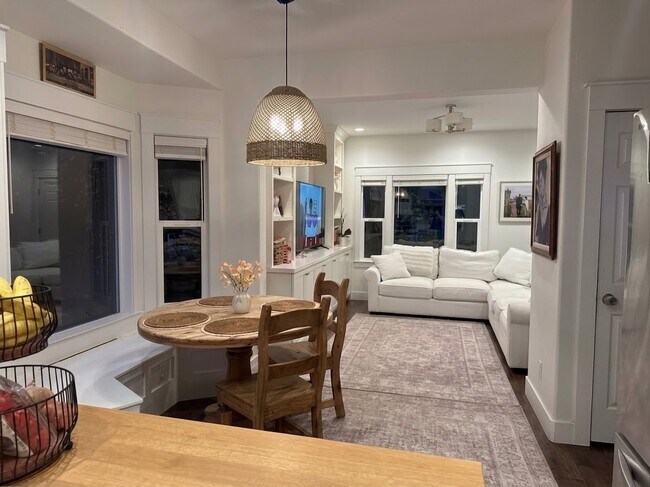 Building Photo - 11718 S Sun Tea Way