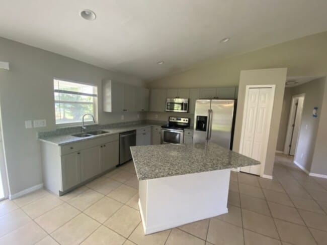 Foto del edificio - COMING SOON! Beautiful Home, Updated, Great Location!