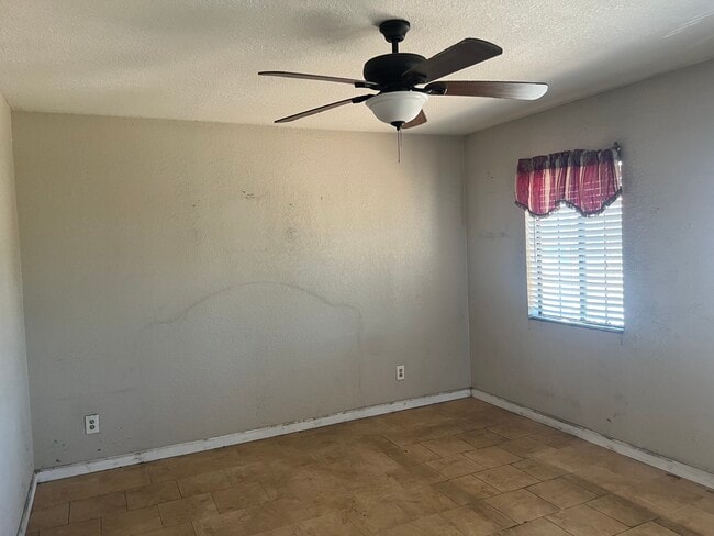 Building Photo - 6350 Bissell St