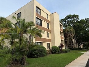 Building Photo - 40 NW 76th Ave
