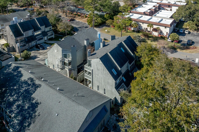 Aerial from beach. - Windwood