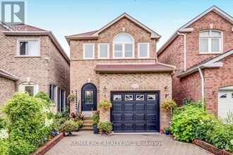 Building Photo - 111 Laird Dr