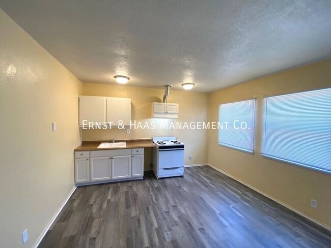 Building Photo - 13812 S Avalon Blvd
